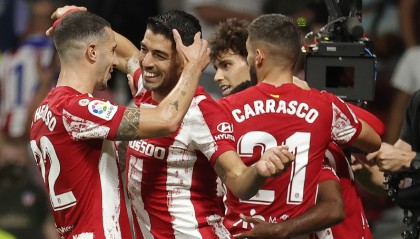 法兰克福荷兰帮内讧公开化，核心球员遭弃用  